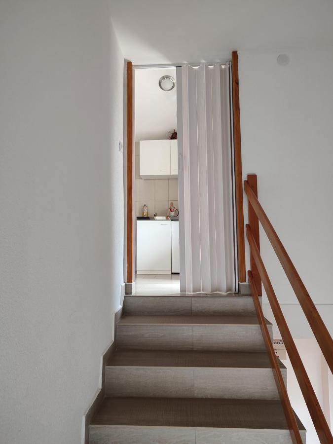 Guest House Josipovic Korenica Exterior foto
