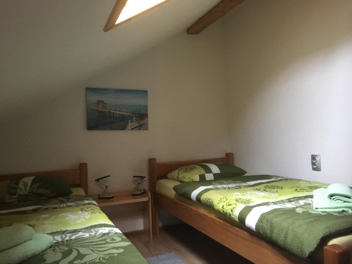 Guest House Josipovic Korenica Habitación foto